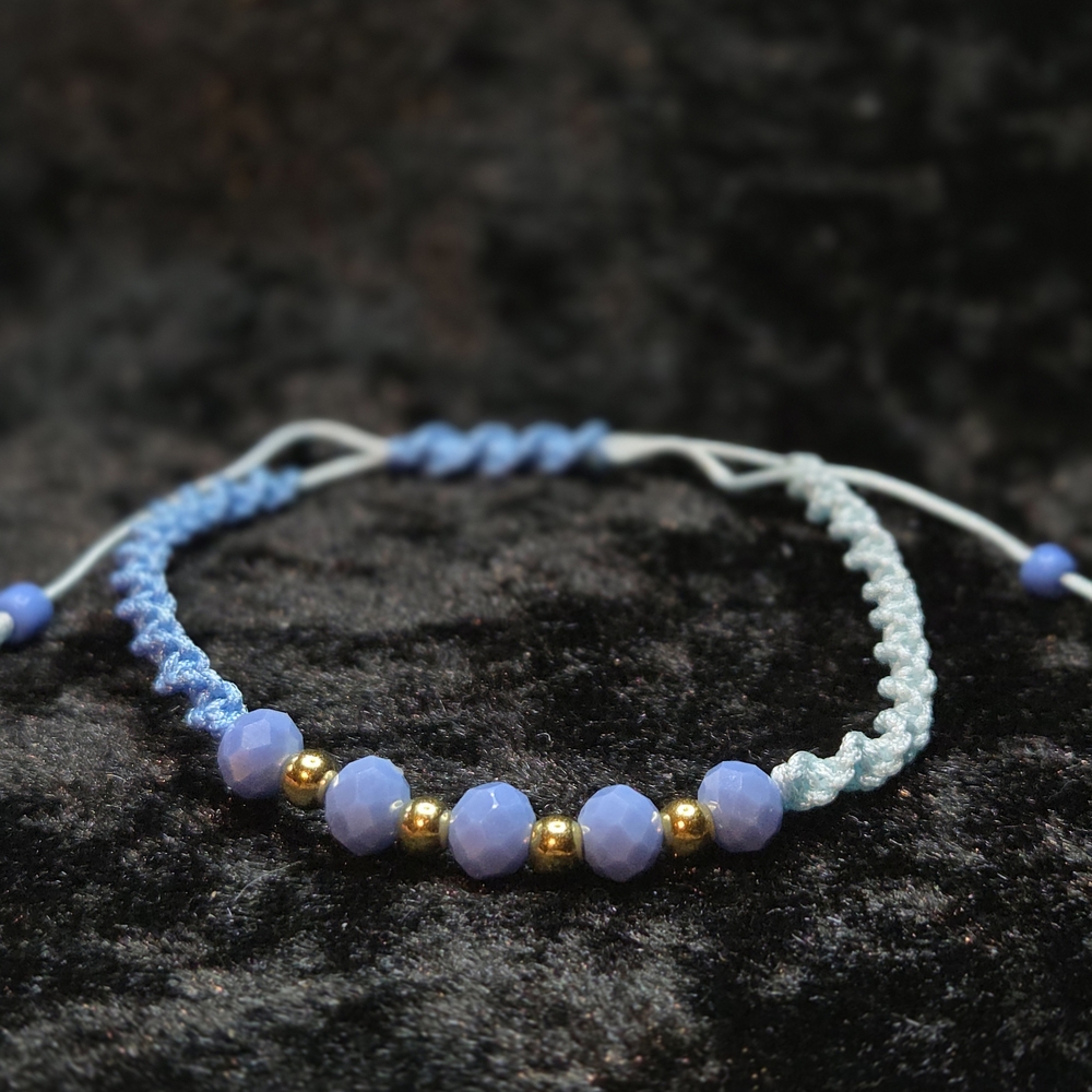 Chic Blue and Gold Beaded Bracelet